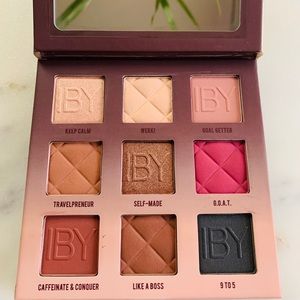 IBY carry on palette